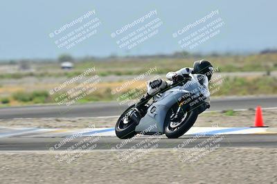 media/Apr-18-2025-TrackDaz (Fri) [[45f5874c44]]/B Group/Session 2 (Turn 7)/